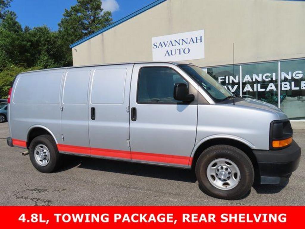 2017 Chevrolet Express 2500 Work Van HD's photo