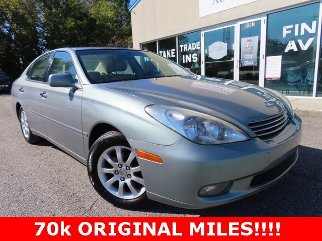 2002 Lexus ES 300's photo